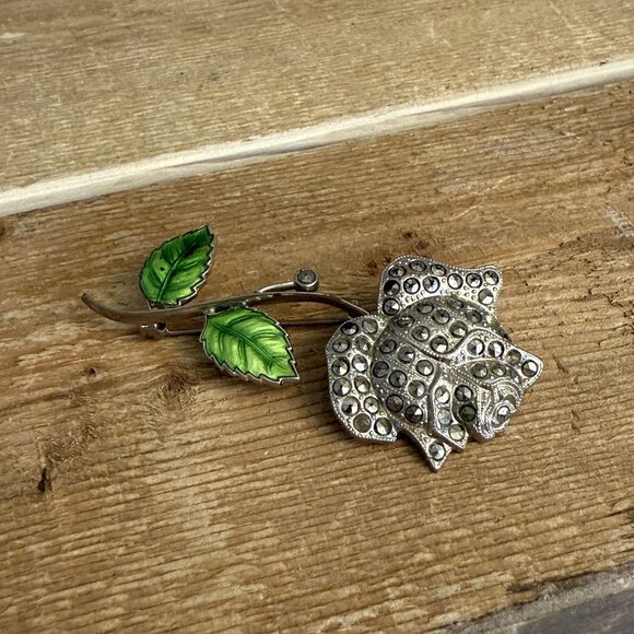 Vintage Pot Metal Flower Floral Rhinestone Enamel Brooch - Picture 3 of 7